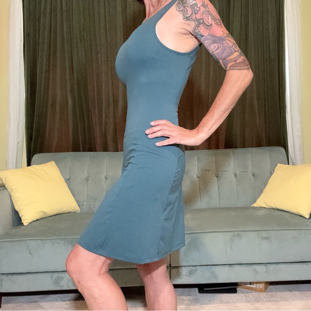 Blue Sleeveless Scoop Neck Athleisure Athletic Leisure Dress - Picture 2 of 5